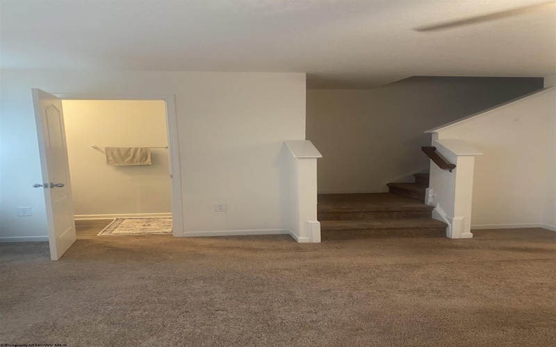 203 Queensbury CT Court, White Hall, West Virginia 26554, 3 Bedroom Bedrooms, 7 Room Rooms,2 BathroomBathrooms,Single Family Attached,For Sale,Queensbury CT,0,10166827
