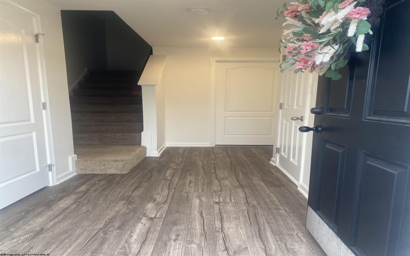 203 Queensbury CT Court, White Hall, West Virginia 26554, 3 Bedroom Bedrooms, 7 Room Rooms,2 BathroomBathrooms,Single Family Attached,For Sale,Queensbury CT,0,10166827