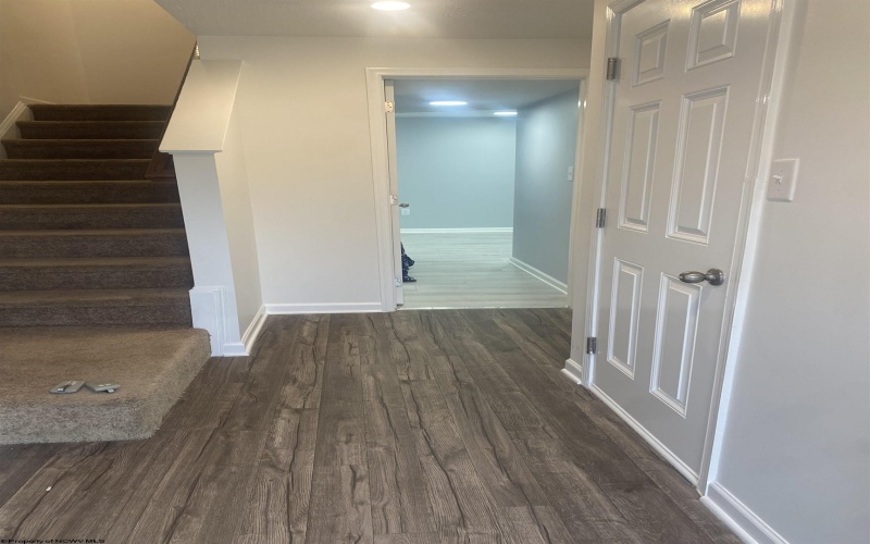 203 Queensbury CT Court, White Hall, West Virginia 26554, 3 Bedroom Bedrooms, 7 Room Rooms,2 BathroomBathrooms,Single Family Attached,For Sale,Queensbury CT,0,10166827