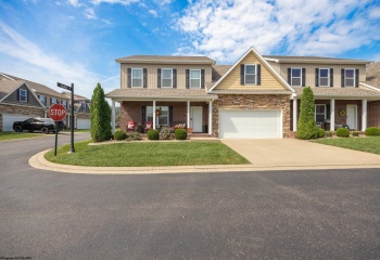 401 Tupelo Lane, Bridgeport, West Virginia 26330, 4 Bedroom Bedrooms, 6 Room Rooms,3 BathroomBathrooms,Single Family Attached,For Sale,Tupelo,0,10166832