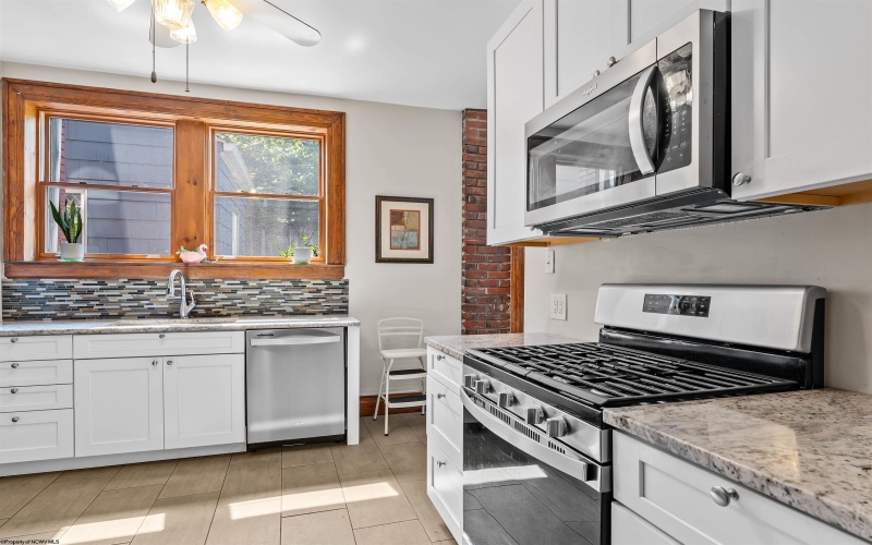 112 Wagner Road, Morgantown, West Virginia 26501, 6 Bedroom Bedrooms, 12 Room Rooms,2 BathroomBathrooms,Single Family Detached,For Sale,Wagner,0,10166836
