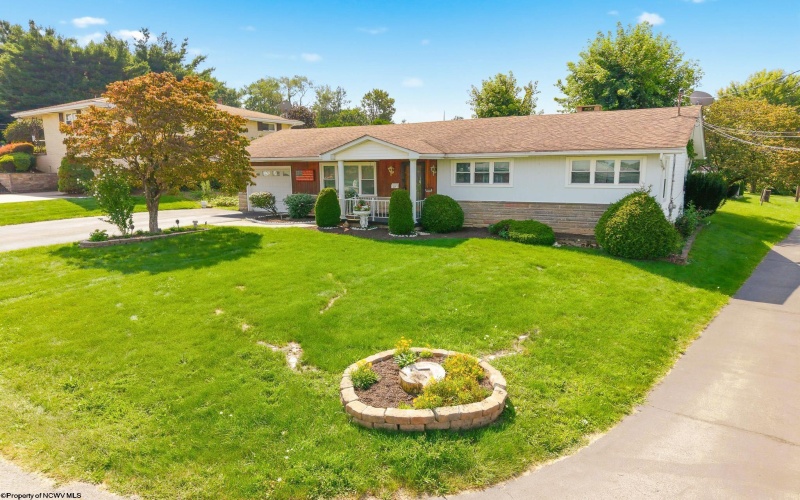 17 Grandview Terrace, Uniontown, Pennsylvania 15401, 3 Bedroom Bedrooms, 6 Room Rooms,2 BathroomBathrooms,Single Family Detached,For Sale,Grandview,0,10166844