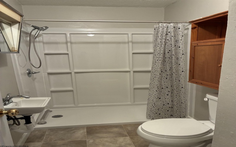 1899 Herring Road, Masontown, West Virginia 26542, 3 Bedroom Bedrooms, 5 Room Rooms,1 BathroomBathrooms,Single Family Detached,For Sale,Herring,0,10166842