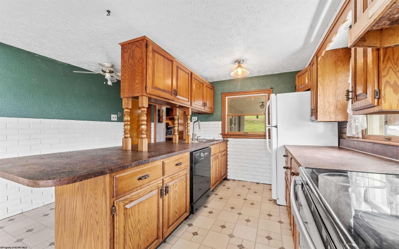 133 Cryster Lane, Morgantown, West Virginia 26508, 3 Bedroom Bedrooms, 6 Room Rooms,2 BathroomBathrooms,Single Family Detached,For Sale,Cryster,0,10166853