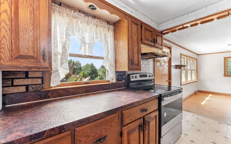 133 Cryster Lane, Morgantown, West Virginia 26508, 3 Bedroom Bedrooms, 6 Room Rooms,2 BathroomBathrooms,Single Family Detached,For Sale,Cryster,0,10166853