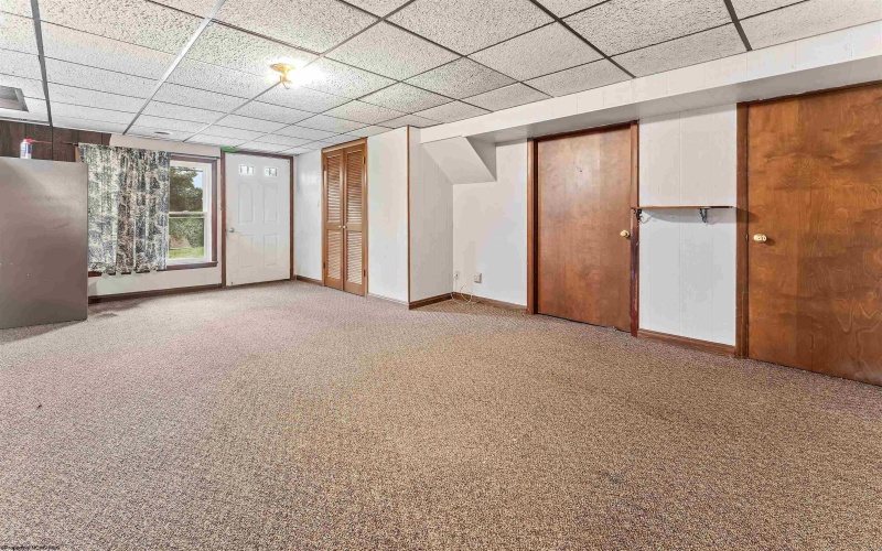 133 Cryster Lane, Morgantown, West Virginia 26508, 3 Bedroom Bedrooms, 6 Room Rooms,2 BathroomBathrooms,Single Family Detached,For Sale,Cryster,0,10166853