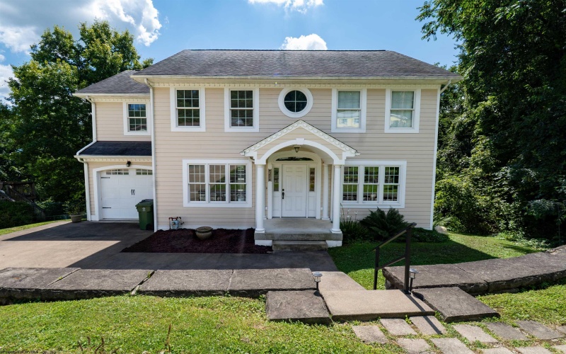 356 Charleston Avenue, Morgantown, West Virginia 26501, 3 Bedroom Bedrooms, 10 Room Rooms,3 BathroomBathrooms,Single Family Detached,For Sale,Charleston,0,10166852