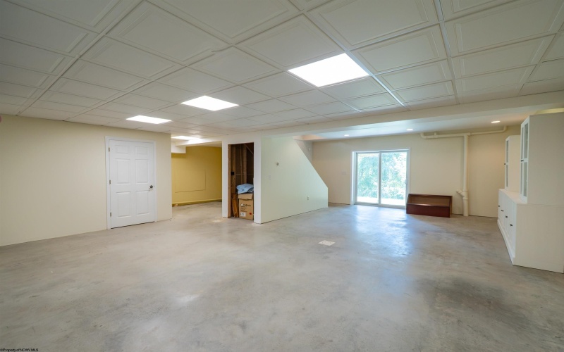 356 Charleston Avenue, Morgantown, West Virginia 26501, 3 Bedroom Bedrooms, 10 Room Rooms,3 BathroomBathrooms,Single Family Detached,For Sale,Charleston,0,10166852