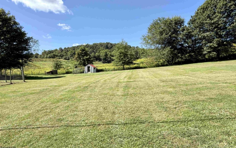 783 Meadland Road, Bridgeport, West Virginia 26330, 3 Bedroom Bedrooms, 6 Room Rooms,1 BathroomBathrooms,Single Family Detached,For Sale,Meadland,0,10166851