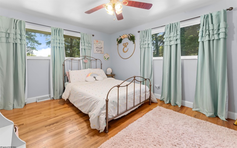 65 Imperial Woods Drive, Morgantown, West Virginia 26508, 3 Bedroom Bedrooms, 7 Room Rooms,2 BathroomBathrooms,Single Family Detached,For Sale,Imperial Woods,0,10166847
