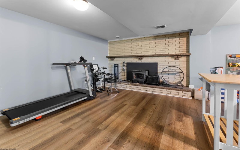 65 Imperial Woods Drive, Morgantown, West Virginia 26508, 3 Bedroom Bedrooms, 7 Room Rooms,2 BathroomBathrooms,Single Family Detached,For Sale,Imperial Woods,0,10166847