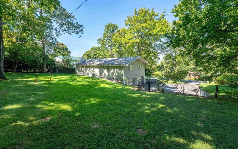 65 Imperial Woods Drive, Morgantown, West Virginia 26508, 3 Bedroom Bedrooms, 7 Room Rooms,2 BathroomBathrooms,Single Family Detached,For Sale,Imperial Woods,0,10166847