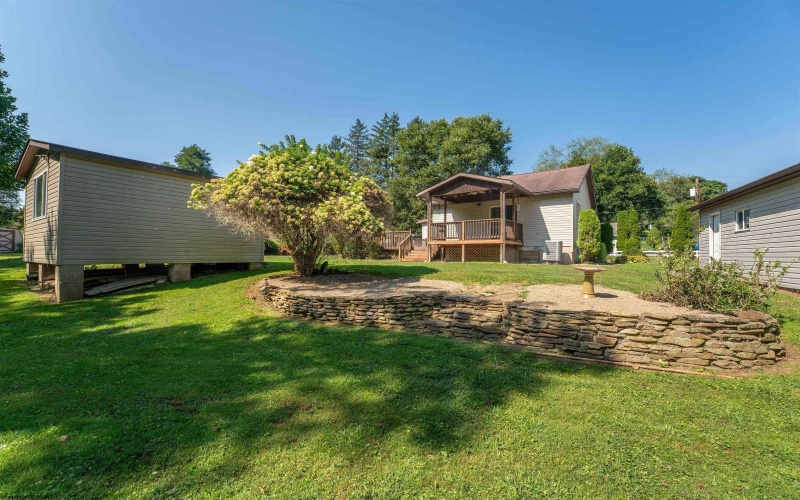 104 Dunkard Avenue, Mount Morris, Pennsylvania 15349, 3 Bedroom Bedrooms, 8 Room Rooms,2 BathroomBathrooms,Single Family Detached,For Sale,Dunkard,0,10166845