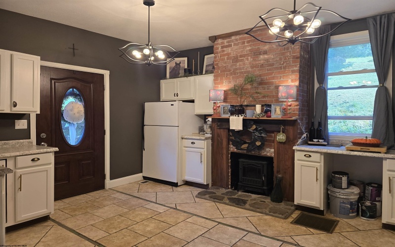 498 Gay Street, Grafton, West Virginia 26354, 4 Bedroom Bedrooms, 7 Room Rooms,1 BathroomBathrooms,Single Family Detached,For Sale,Gay,0,10165663