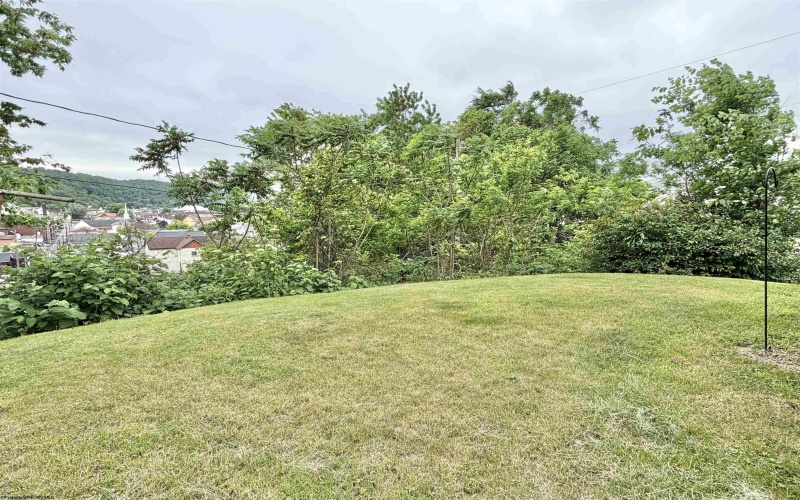 520 Mahan Avenue, Follansbee, West Virginia 26037, 2 Bedroom Bedrooms, 4 Room Rooms,1 BathroomBathrooms,Single Family Detached,For Sale,Mahan,0,10165131