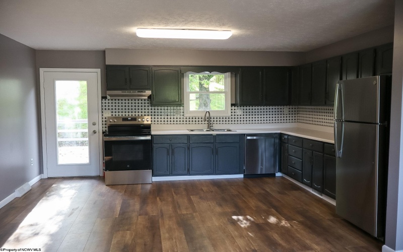 1227 Chambers Street, Grafton, West Virginia 26354, 4 Bedroom Bedrooms, 7 Room Rooms,1 BathroomBathrooms,Single Family Detached,For Sale,Chambers,0,10166858