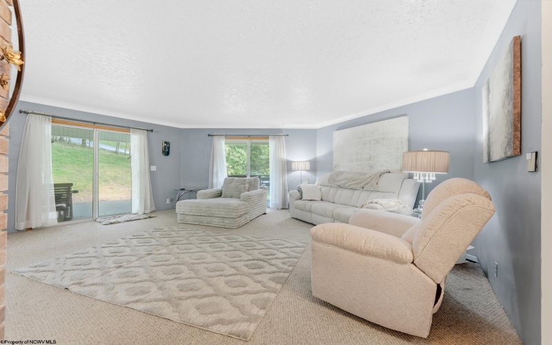 105 Jaynes Drive, Fairmont, West Virginia 26554, 4 Bedroom Bedrooms, 11 Room Rooms,3 BathroomBathrooms,Single Family Detached,For Sale,Jaynes,0,10166857