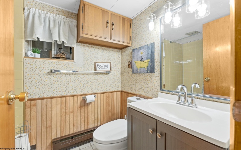 105 Jaynes Drive, Fairmont, West Virginia 26554, 4 Bedroom Bedrooms, 11 Room Rooms,3 BathroomBathrooms,Single Family Detached,For Sale,Jaynes,0,10166857