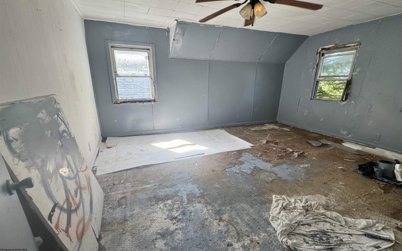 1858 Owens Avenue, Fairmont, West Virginia 26554, 3 Bedroom Bedrooms, 6 Room Rooms,1 BathroomBathrooms,Single Family Detached,For Sale,Owens,0,10166855