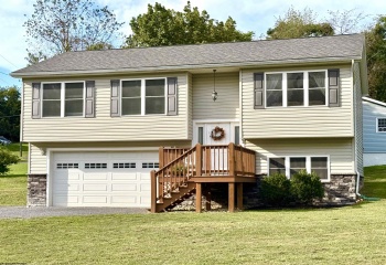 105 Cord Street, Kingwood, West Virginia 26537, 3 Bedroom Bedrooms, 6 Room Rooms,2 BathroomBathrooms,Single Family Detached,For Sale,Cord,0,10166856
