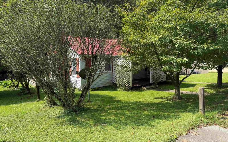 884 S Main Street, Philippi, West Virginia 26416, 2 Bedroom Bedrooms, 6 Room Rooms,1 BathroomBathrooms,Single Family Detached,For Sale,S Main,0,10166869