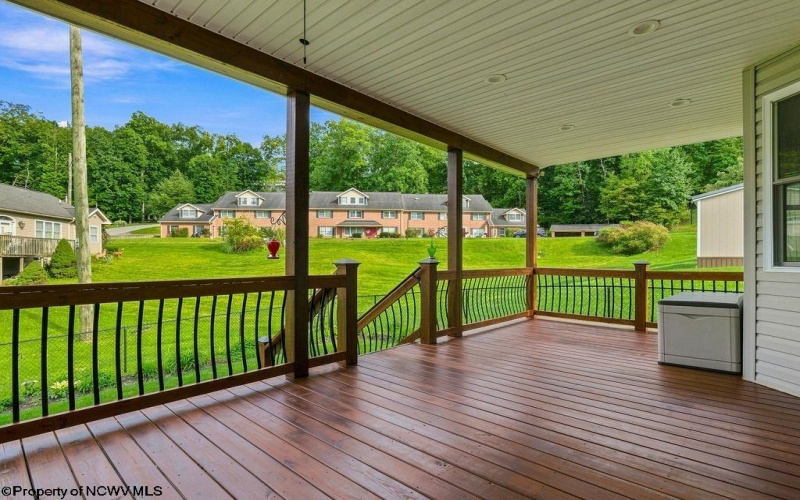 426 Shearwood Forest Drive, Bridgeport, West Virginia 26330, 3 Bedroom Bedrooms, 7 Room Rooms,2 BathroomBathrooms,Single Family Detached,For Sale,Shearwood Forest,0,10166866