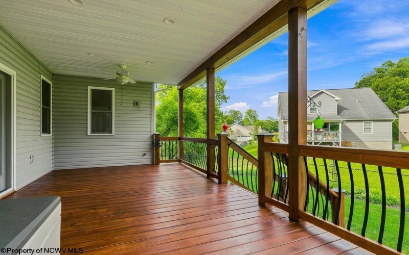 426 Shearwood Forest Drive, Bridgeport, West Virginia 26330, 3 Bedroom Bedrooms, 7 Room Rooms,2 BathroomBathrooms,Single Family Detached,For Sale,Shearwood Forest,0,10166866