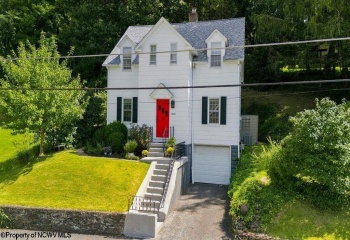 1243 College Park, Fairmont, West Virginia 26554, 3 Bedroom Bedrooms, 5 Room Rooms,1 BathroomBathrooms,Single Family Detached,For Sale,College,0,10166863