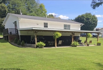 343 Rohr Avenue, Buckhannon, West Virginia 26201, 3 Bedroom Bedrooms, 8 Room Rooms,2 BathroomBathrooms,Single Family Detached,For Sale,Rohr,0,10166862