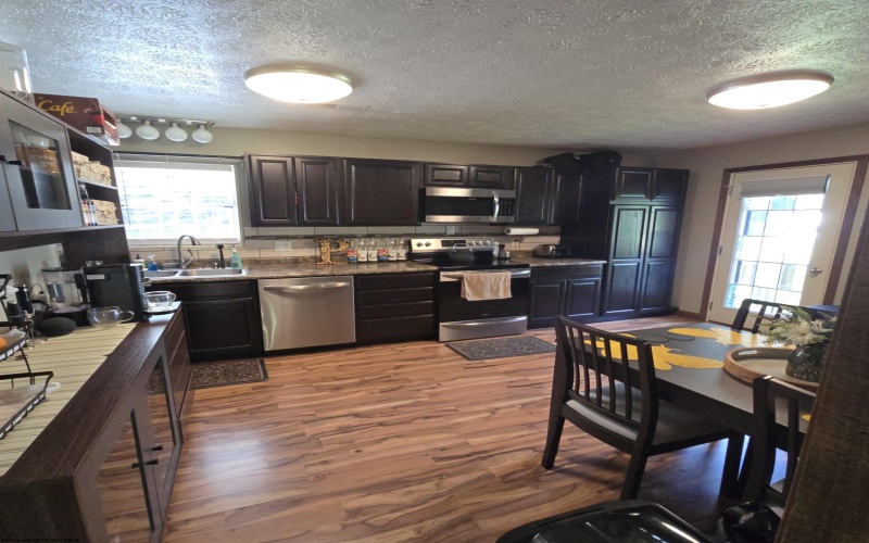 343 Rohr Avenue, Buckhannon, West Virginia 26201, 3 Bedroom Bedrooms, 8 Room Rooms,2 BathroomBathrooms,Single Family Detached,For Sale,Rohr,0,10166862