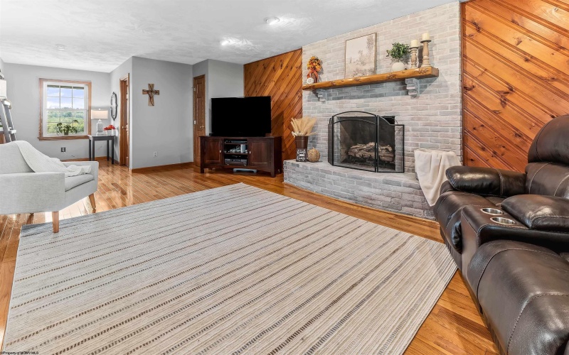 15 Franklin Farms Drive, Fairmont, West Virginia 26554, 3 Bedroom Bedrooms, 12 Room Rooms,3 BathroomBathrooms,Single Family Detached,For Sale,Franklin Farms,0,10166875