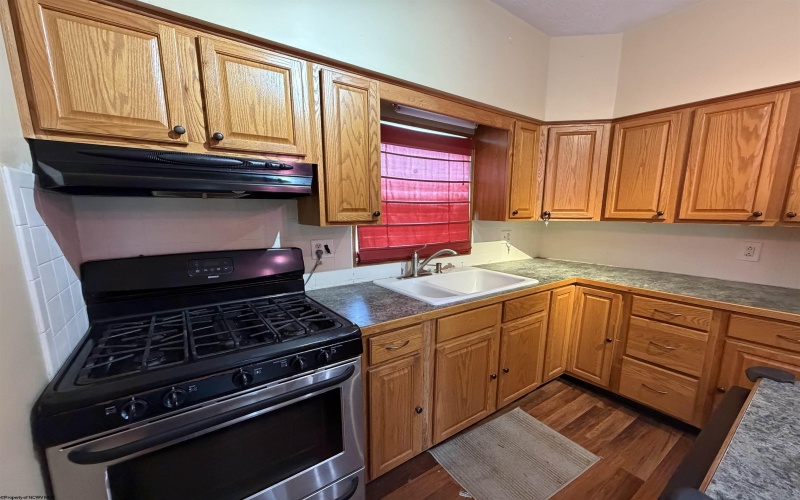 145 Vermont Avenue, Clarksburg, West Virginia 26301, 3 Bedroom Bedrooms, 6 Room Rooms,2 BathroomBathrooms,Single Family Detached,For Sale,Vermont,0,10166892