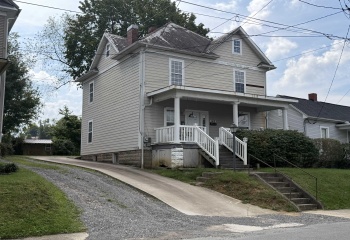 145 Vermont Avenue, Clarksburg, West Virginia 26301, 3 Bedroom Bedrooms, 6 Room Rooms,2 BathroomBathrooms,Single Family Detached,For Sale,Vermont,0,10166892