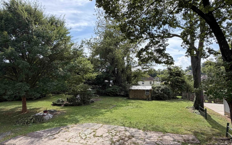 145 Vermont Avenue, Clarksburg, West Virginia 26301, 3 Bedroom Bedrooms, 6 Room Rooms,2 BathroomBathrooms,Single Family Detached,For Sale,Vermont,0,10166892