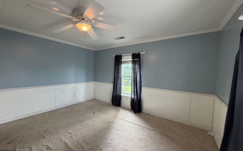 145 Vermont Avenue, Clarksburg, West Virginia 26301, 3 Bedroom Bedrooms, 6 Room Rooms,2 BathroomBathrooms,Single Family Detached,For Sale,Vermont,0,10166892