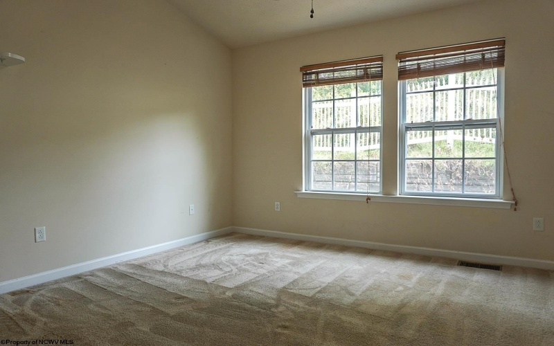 101 Auburn Drive, Morgantown, West Virginia 26501, 3 Bedroom Bedrooms, 5 Room Rooms,2 BathroomBathrooms,Single Family Attached,For Sale,Auburn,0,10166881