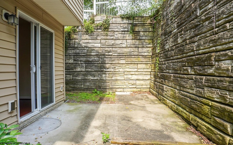 101 Auburn Drive, Morgantown, West Virginia 26501, 3 Bedroom Bedrooms, 5 Room Rooms,2 BathroomBathrooms,Single Family Attached,For Sale,Auburn,0,10166881