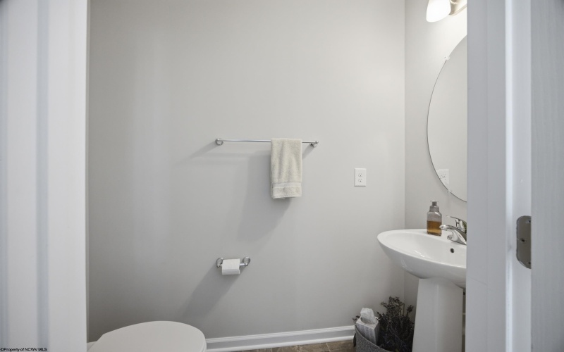 14 Dover Court, Bridgeport, West Virginia 26330, 3 Bedroom Bedrooms, 6 Room Rooms,2 BathroomBathrooms,Single Family Attached,For Sale,Dover,0,10166896