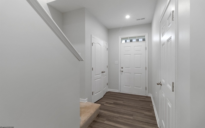22 Dover Court, Bridgeport, West Virginia 26330-0000, 3 Bedroom Bedrooms, 6 Room Rooms,3 BathroomBathrooms,Residential Rentals,For Rent,Dover,0,10166886