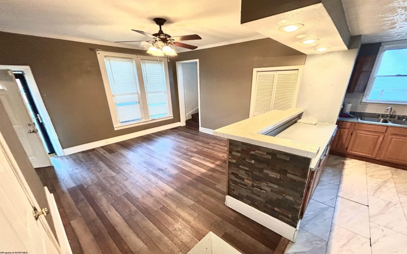 303 Rosemont Avenue, Clarksburg, West Virginia 26301, 5 Bedroom Bedrooms, 10 Room Rooms,3 BathroomBathrooms,Single Family Detached,For Sale,Rosemont,0,10166878