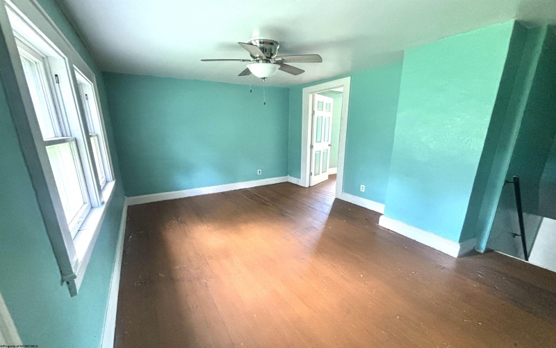 635 Apple Valley Road, Fairmont, West Virginia 26554-0000, 2 Bedroom Bedrooms, 7 Room Rooms,1 BathroomBathrooms,Single Family Detached,For Sale,Apple Valley,0,10166904