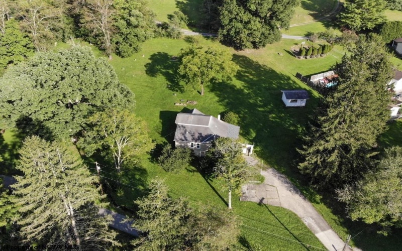 635 Apple Valley Road, Fairmont, West Virginia 26554-0000, 2 Bedroom Bedrooms, 7 Room Rooms,1 BathroomBathrooms,Single Family Detached,For Sale,Apple Valley,0,10166904