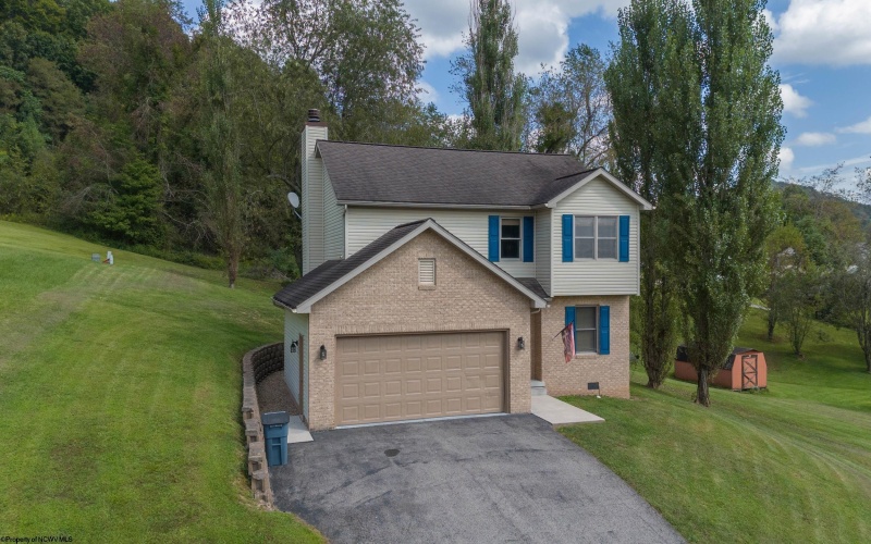 168 Tygart Drive, Philippi, West Virginia 26416, 3 Bedroom Bedrooms, 7 Room Rooms,2 BathroomBathrooms,Single Family Detached,For Sale,Tygart,0,10166902