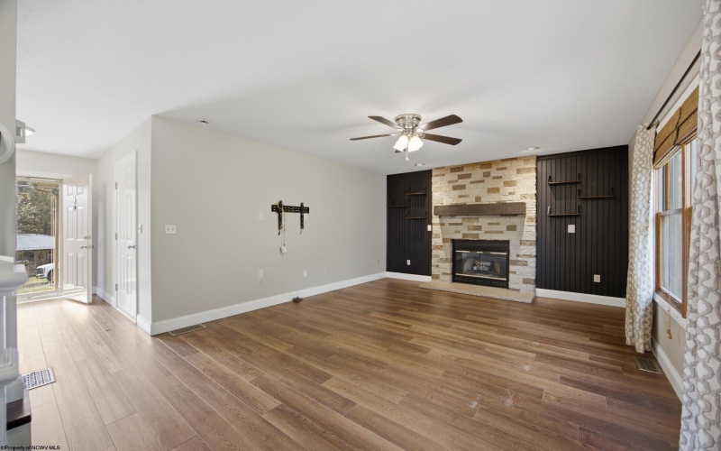 168 Tygart Drive, Philippi, West Virginia 26416, 3 Bedroom Bedrooms, 7 Room Rooms,2 BathroomBathrooms,Single Family Detached,For Sale,Tygart,0,10166902