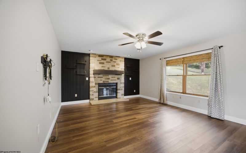 168 Tygart Drive, Philippi, West Virginia 26416, 3 Bedroom Bedrooms, 7 Room Rooms,2 BathroomBathrooms,Single Family Detached,For Sale,Tygart,0,10166902