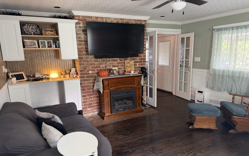 115 Clayton Street, Rivesville, West Virginia 26588, 5 Bedroom Bedrooms, 11 Room Rooms,2 BathroomBathrooms,Single Family Detached,For Sale,Clayton,0,10166898