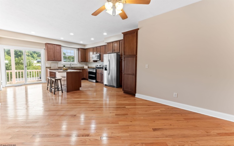 20 Turnstone Drive, Morgantown, West Virginia 26505, 3 Bedroom Bedrooms, 7 Room Rooms,3 BathroomBathrooms,Single Family Attached,For Sale,Turnstone,0,10166912