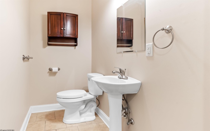 20 Turnstone Drive, Morgantown, West Virginia 26505, 3 Bedroom Bedrooms, 7 Room Rooms,3 BathroomBathrooms,Single Family Attached,For Sale,Turnstone,0,10166912