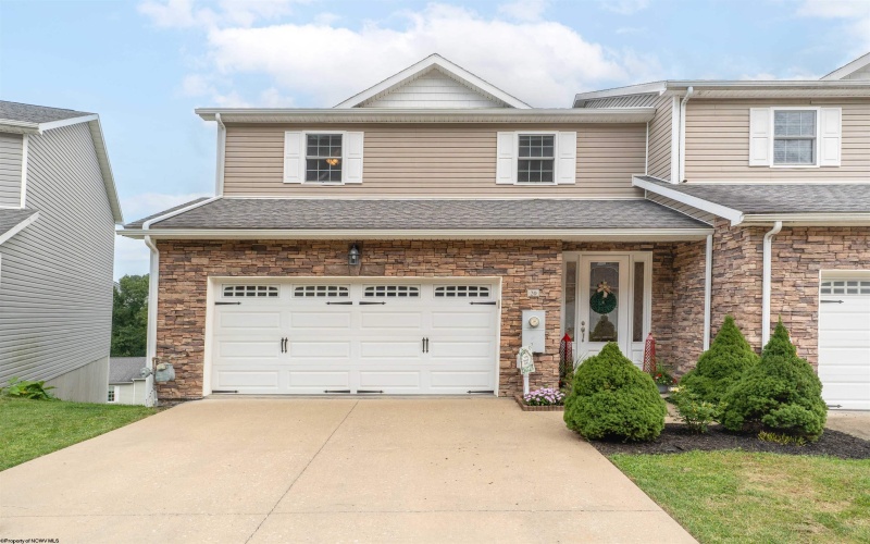 20 Turnstone Drive, Morgantown, West Virginia 26505, 3 Bedroom Bedrooms, 7 Room Rooms,3 BathroomBathrooms,Single Family Attached,For Sale,Turnstone,0,10166912