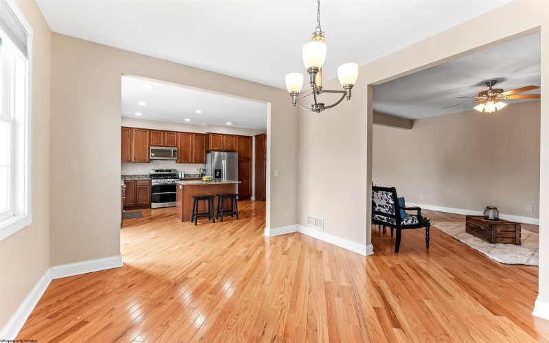 20 Turnstone Drive, Morgantown, West Virginia 26505, 3 Bedroom Bedrooms, 7 Room Rooms,3 BathroomBathrooms,Single Family Attached,For Sale,Turnstone,0,10166912